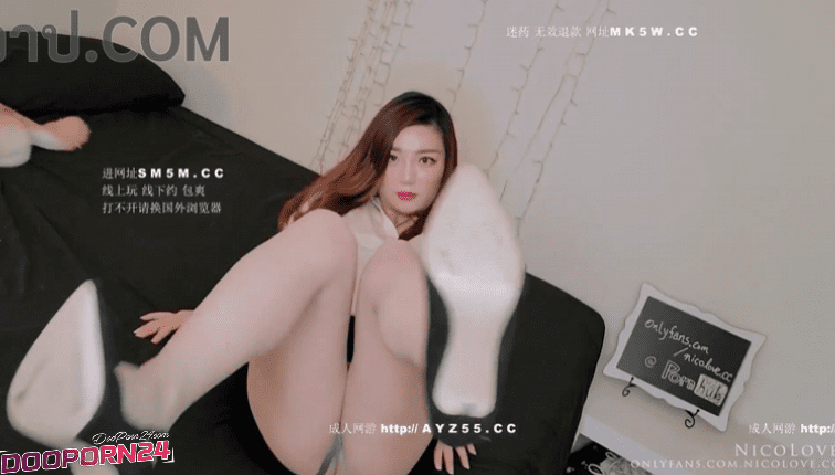 คลิปหลุด Onlyfans NicoLove (nicolove.cc) น้องนิโคลสาวจีนขาวเนียน แหกหียั่วเย็ดคาชุดสาวออฟฟิศ จับเท้ารูดควยฟุตจ๊อบก่อนโม๊กสด แอ่นหีให้เย็ดท่าหมาซอยกันไม่ยั้งอย่างเสียว แหกหีเย็ดสดชักควยแตกนอกน้ำว่าวเต็มโหนก