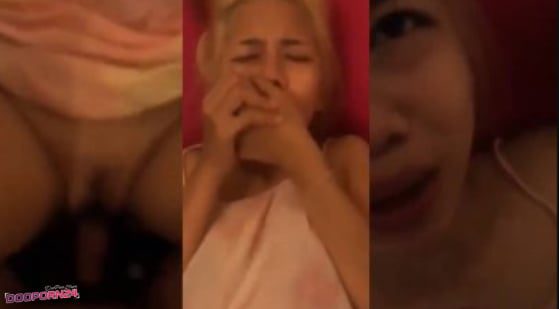 คลิปหลุดเสียงไทย สาวผมทอง แฟนเงี่ยนจัดขอเย็ดแล้วถ่าย โดนควยกระแทกหีไม่ยั้ง ครางลั่นห้อง แล้วเอาควยออกมาชักน้ำแตกใส่คาปากอย่างเด็ด